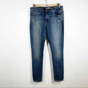 Levi's Skinny 711 Medium Wash Distressed Jeans 31/30